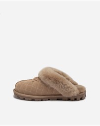 Ozwear Connection Uggs - Ugg Coquette Matelasse Emb Logo Slipper( Detachable Feature)
