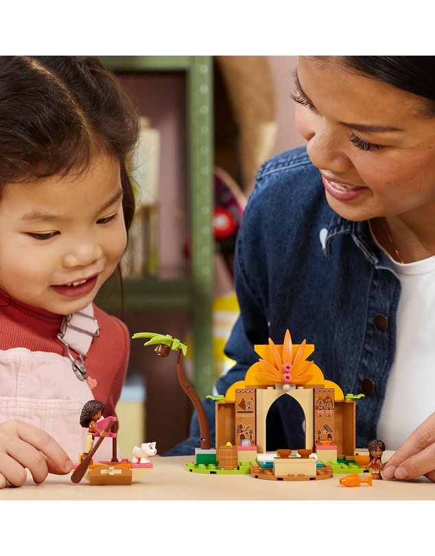 LEGO - 43282 Village House & Boat
