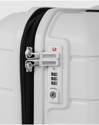 Samsonite - Oc2Lite 75cm Spinner Suitcase
