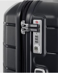 Samsonite - Oc2Lite 68cm Spinner Suitcase
