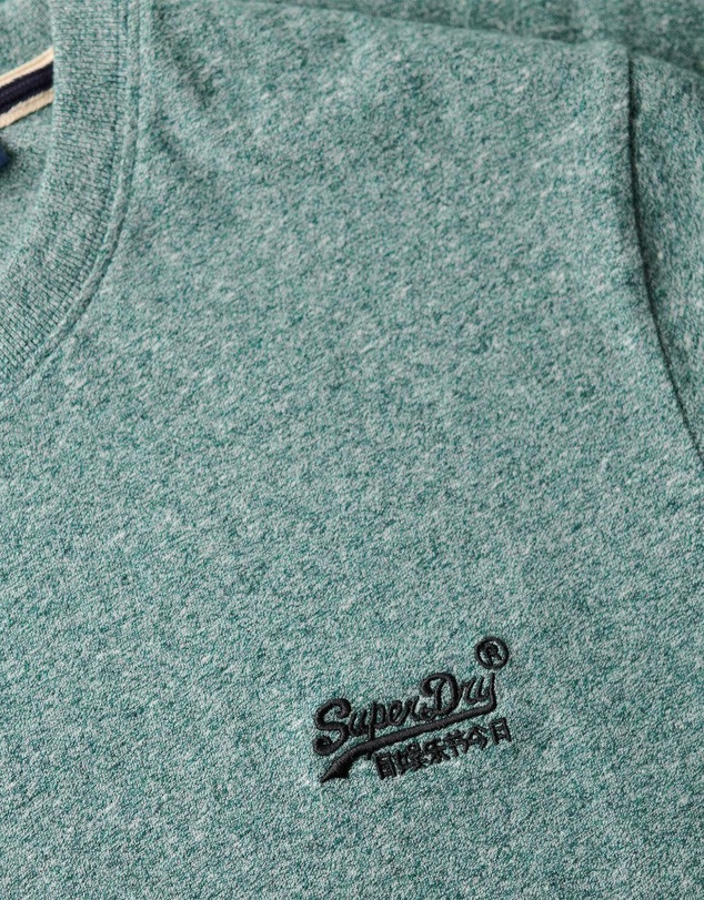 Superdry - Essential Logo Embroidered Slim Fit Tee