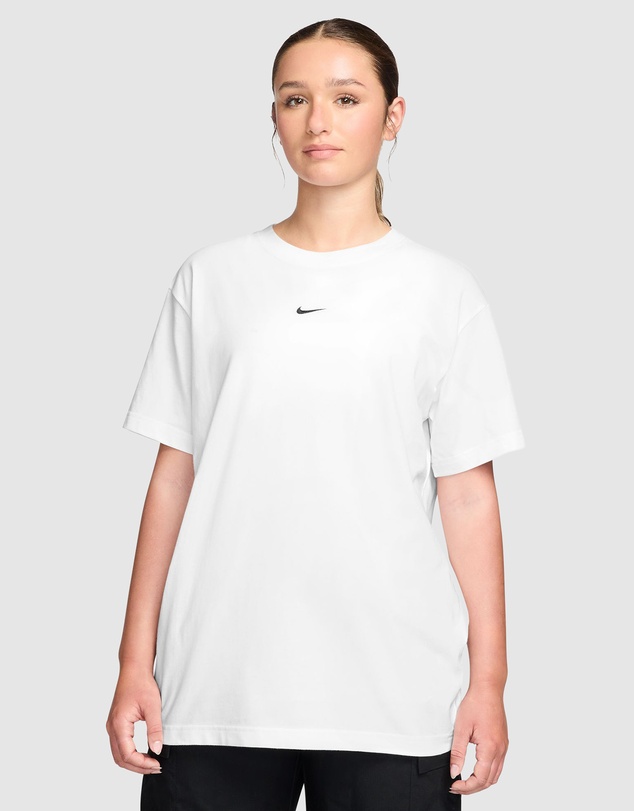 Nike - Sportswear Classic Short Sleeve Tee