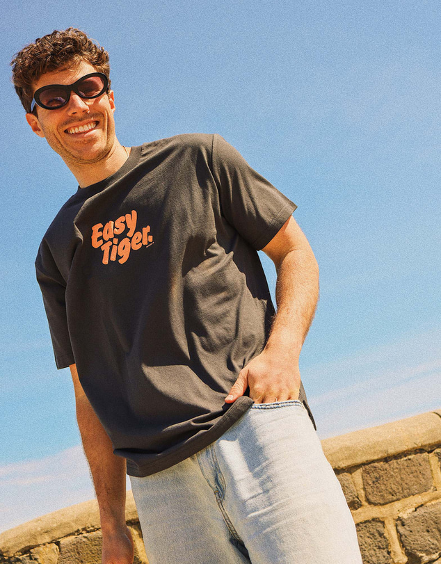 Skwosh - Easy Tiger Men's Slang Tee in Charcoal