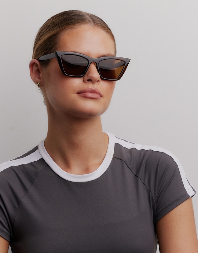 Reality Eyewear - Van Saint