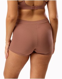 Hush Hush - Modal Short