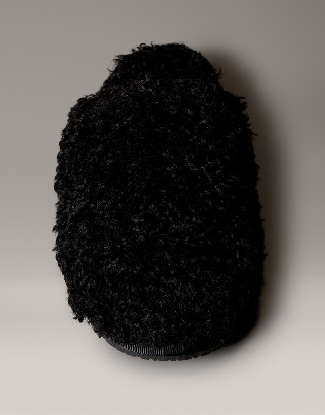 Calvin Klein - Faux Shearling Sherpa Slippers