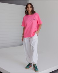 ALEXANDRA - Sole T-Shirt Fluro Pink