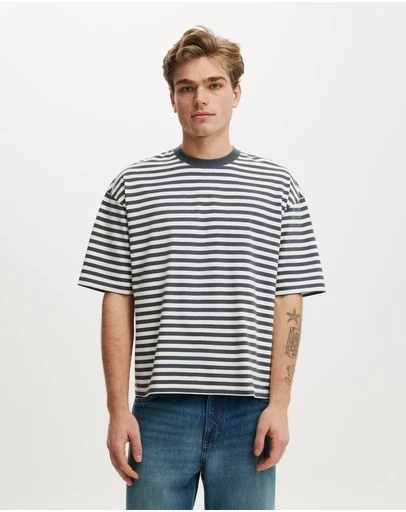 Cotton On - Cropped Fit T-Shirt