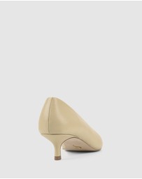 Siren - Flynn Point Toe Pumps