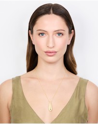 Lovisa - Gold Plated Teardrop Pendant Necklace