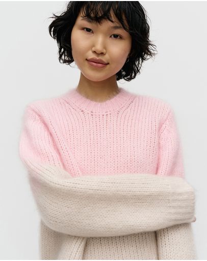off white, light pink