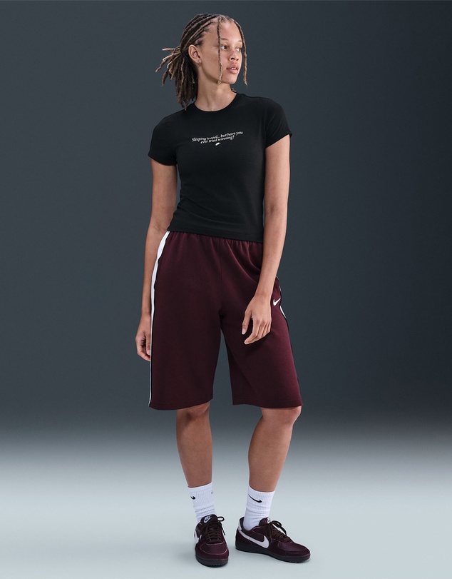 Nike - Sportswear Chill Knit Tee