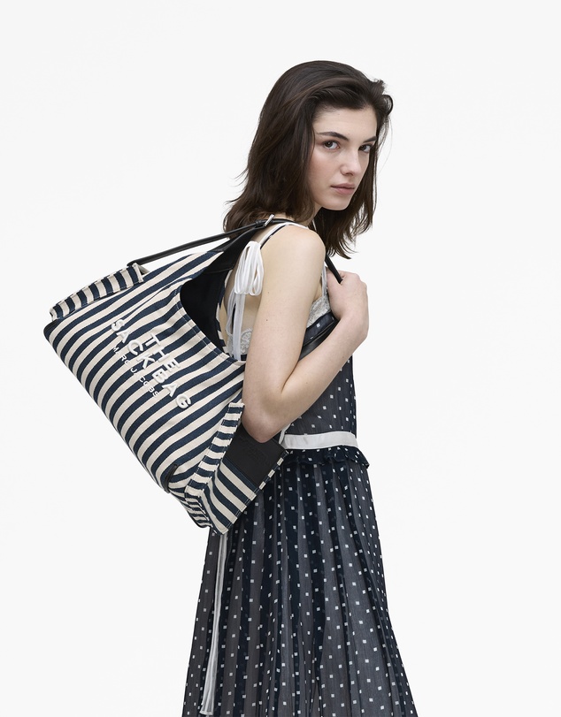Marc Jacobs - The Belted Sack