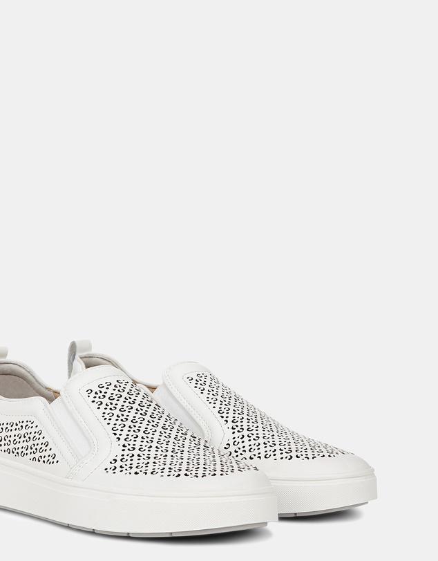 Vionic - Kimmie Perf Slip-On Casual Sneaker - White