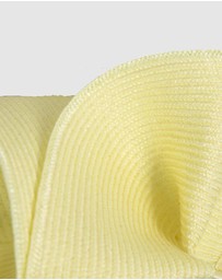 Max Alexander - Large Wavy Light Yellow Racing Fascinator