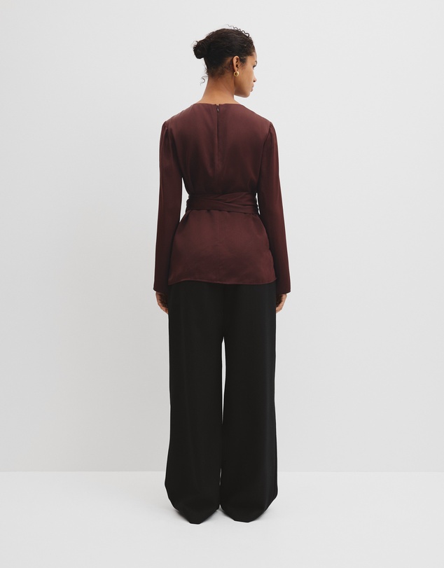 Country Road - Twist Long Sleeve Blouse