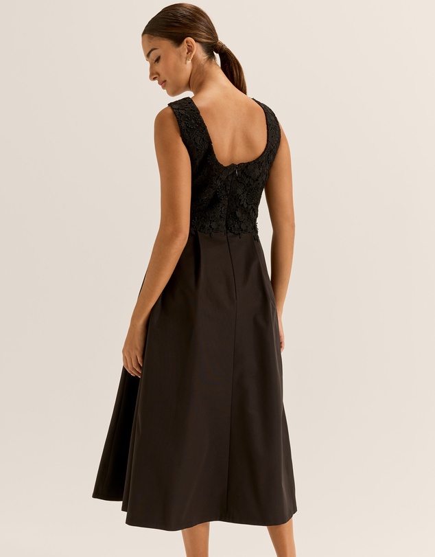 Review - Bloom Midi Dress