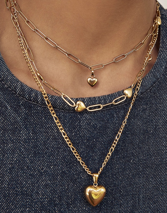 Arms Of Eve - Rose Heart Necklace - Gold