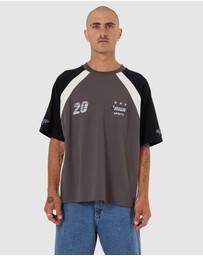 Worship - Shooter Oversize Raglan Tee