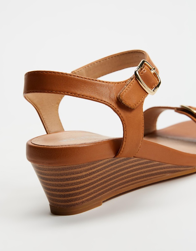 Mia Vita - Nadia Wedge Sandal - Tan
