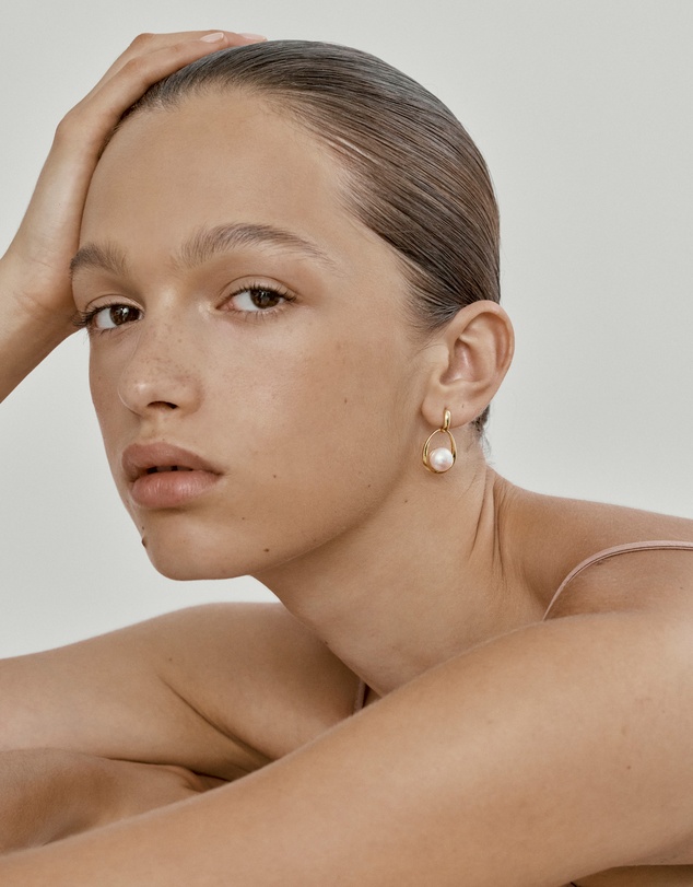 Amber Sceats - Pansy Earrings