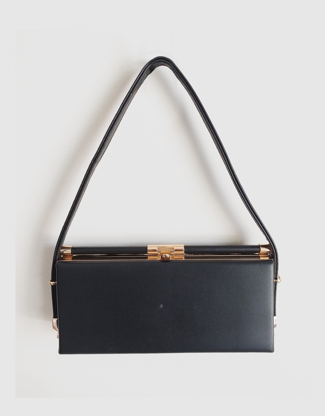 Izoa - Olive Clutch