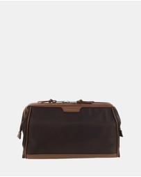 Pierre Cardin - Pierre Cardin Euro Toiletry Bag
