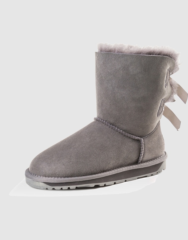 Ozwear Connection Uggs - Ugg Classic Bailey Bow Boots (Water Resistant)