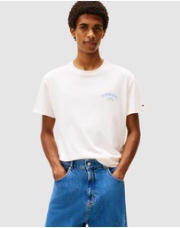 Tommy Jeans - Regular Dollar Stack Short Sleeve T-Shirt