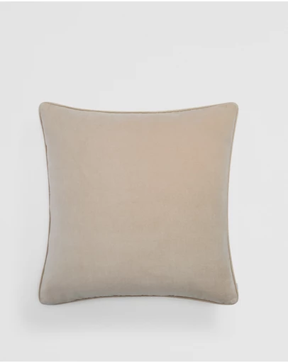 Country Road - Camille 60x60 Cushion