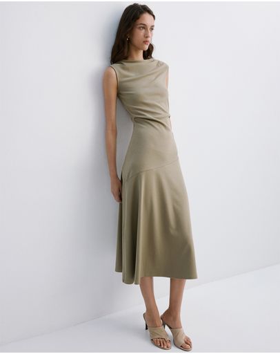 Beige/Khaki