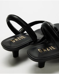 Dazie - Frankie Kitten Heel Thongs
