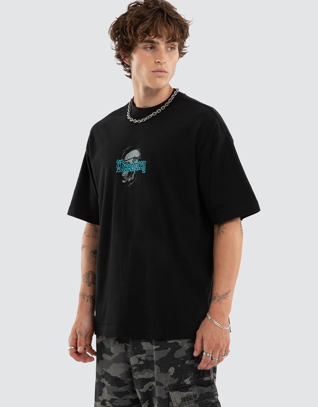 Kiss Chacey - Venting Street Tee