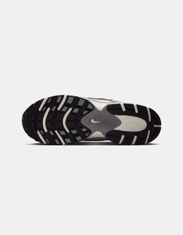 Nike - Nike V5 RNR - Men's