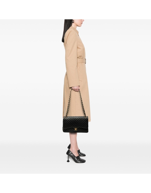 Pre-Loved by Azura Reborn - Pre-Loved Jumbo Classic Chevron Lambskin Double Flap