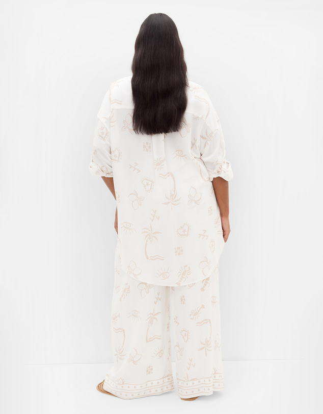 City Chic - Plus size Alessia Border Print Shirt - ivory