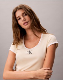 Calvin Klein Jeans - Monologo Scoopneck Baby Tee