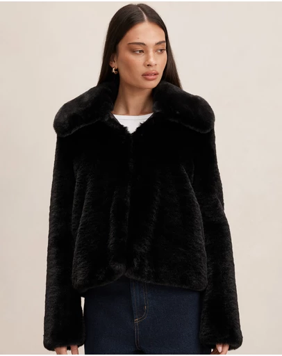 Forever New - Piper Short Faux Fur Jacket