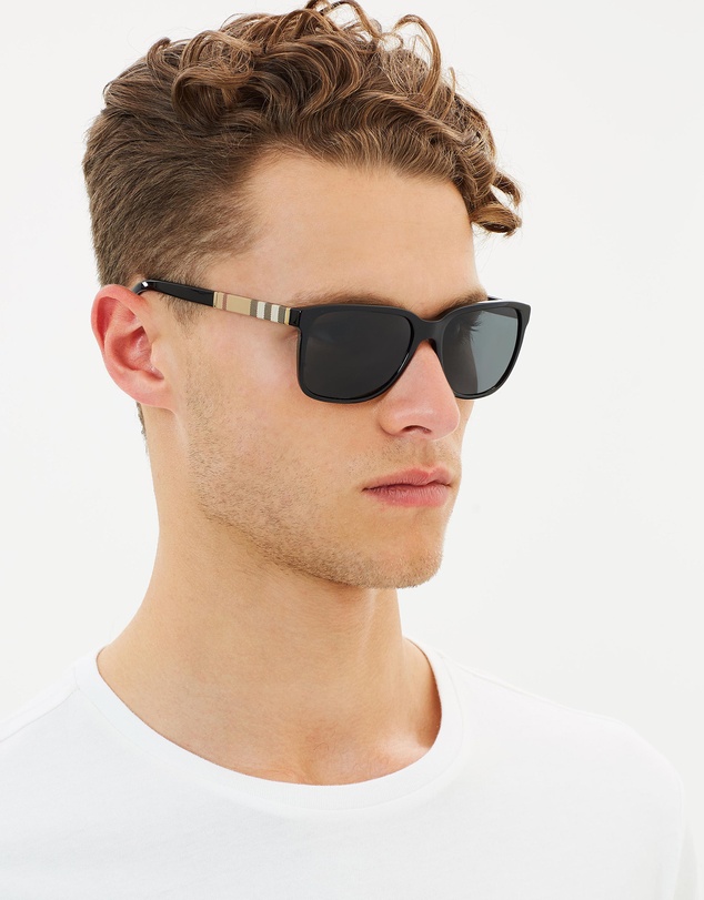Burberry - Canvas Check
