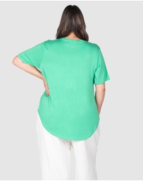 Love Your Wardrobe - Kelly Dipped Hem T-shirt