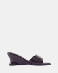 Therapy - Lafayette Wedges