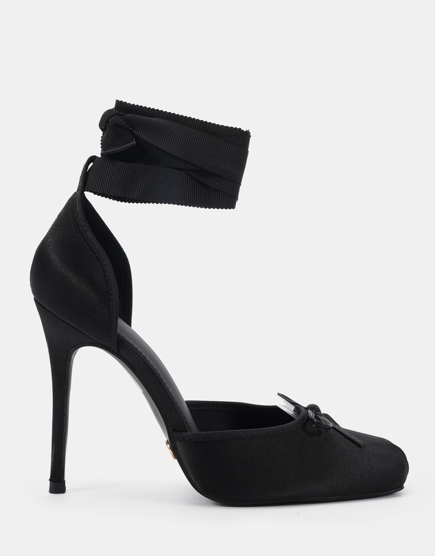 Novo - Zaylin Heels