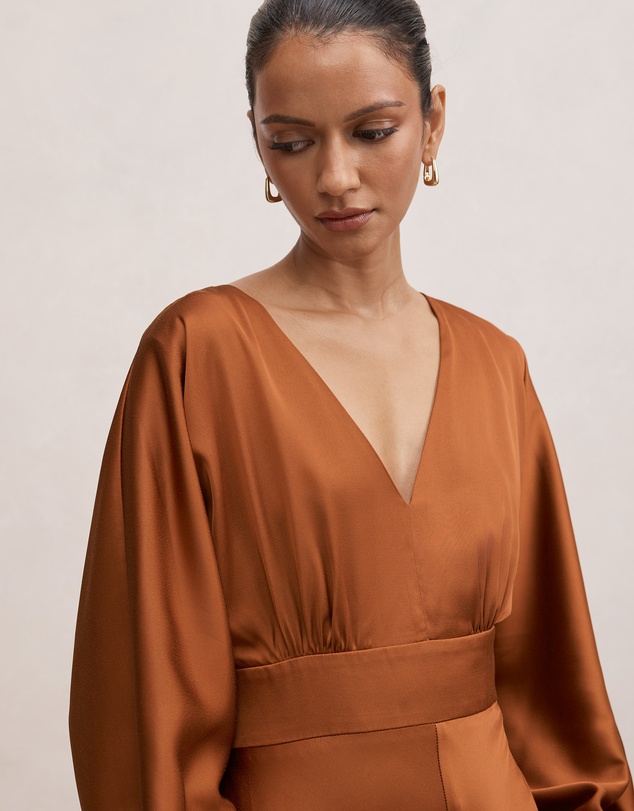 Forever New Petite - Vera Petite Draped Batwing Maxi Dress