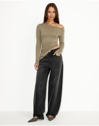 Dazie - Lily One Shoulder Asymmetrical Top