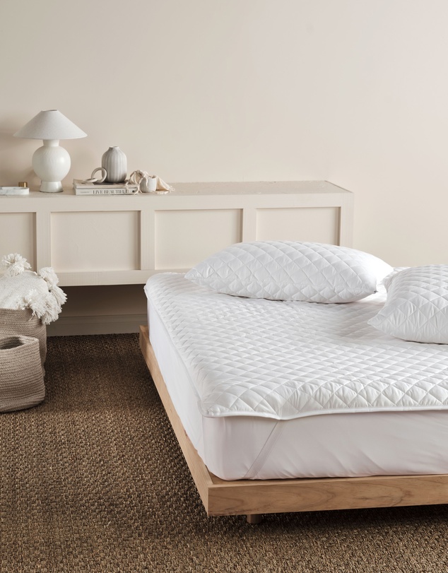 Linen House - Comfy Mattress Protector