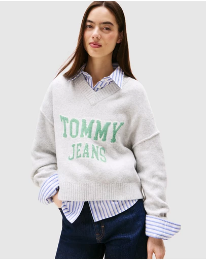 Tommy Jeans - Varsity V-neck Sweater