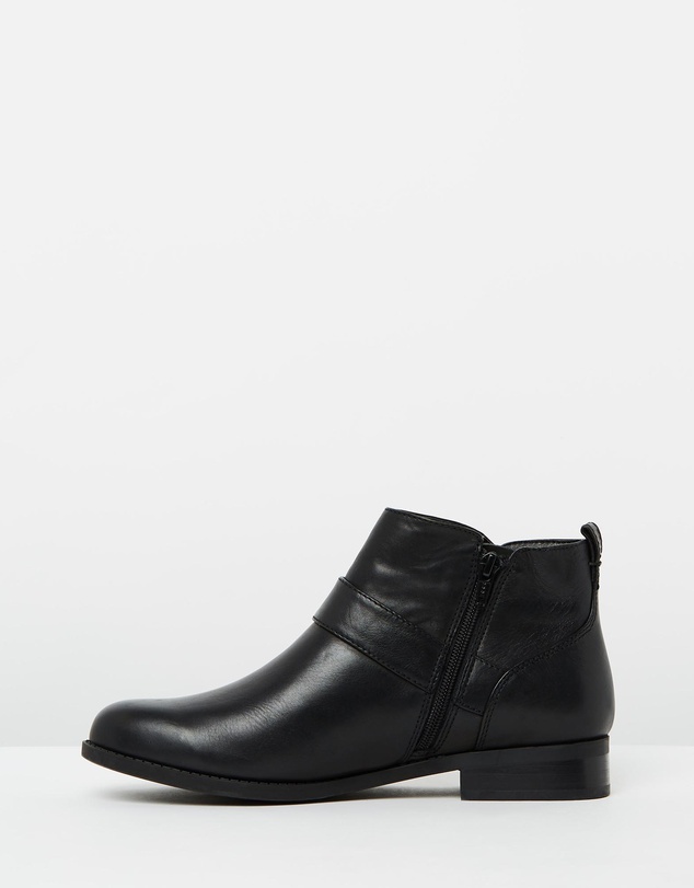 Vionic - Logan Bootie - Black