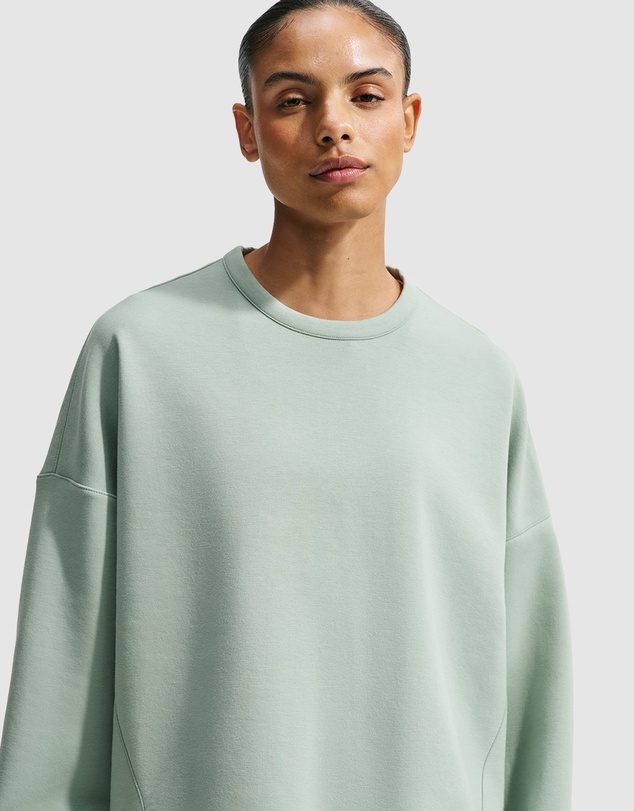 Nike - 24.7 Impossiblysoft Dri-Fit Oversized Crew-Neck Top