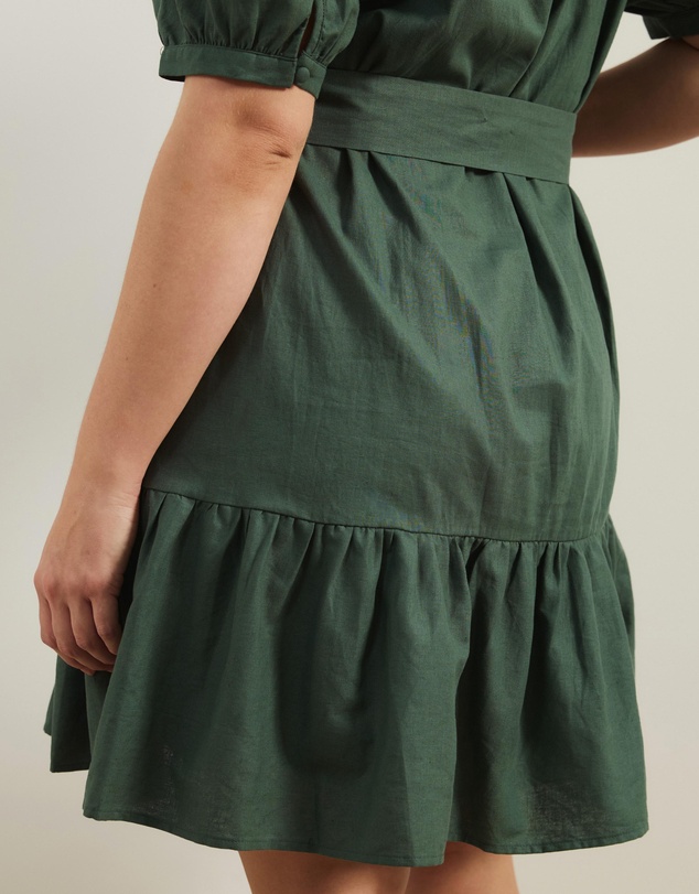 Atmos&Here Curvy - Bailey Button Front Linen Blend Mini Dress