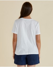 Betty Basics - Ellia Crew Tee